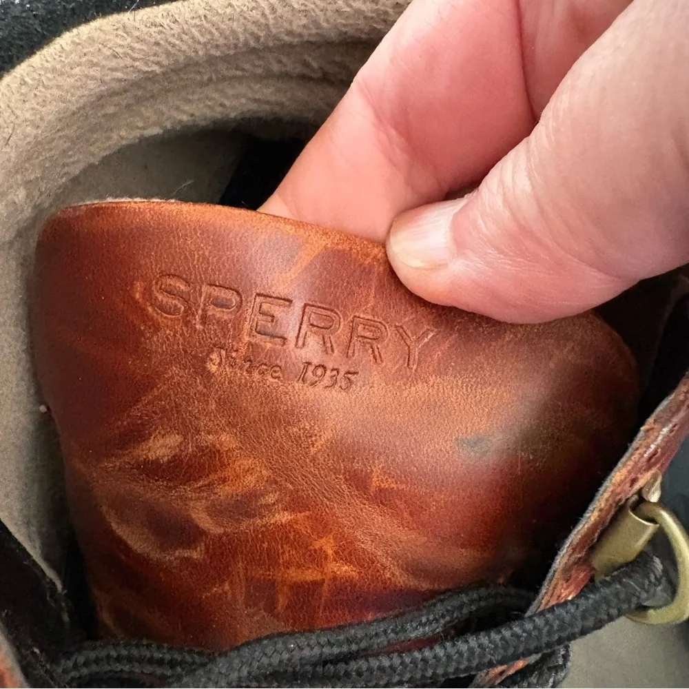 Sperry Avenue Leather Rubber Duck Boots. Size 13.